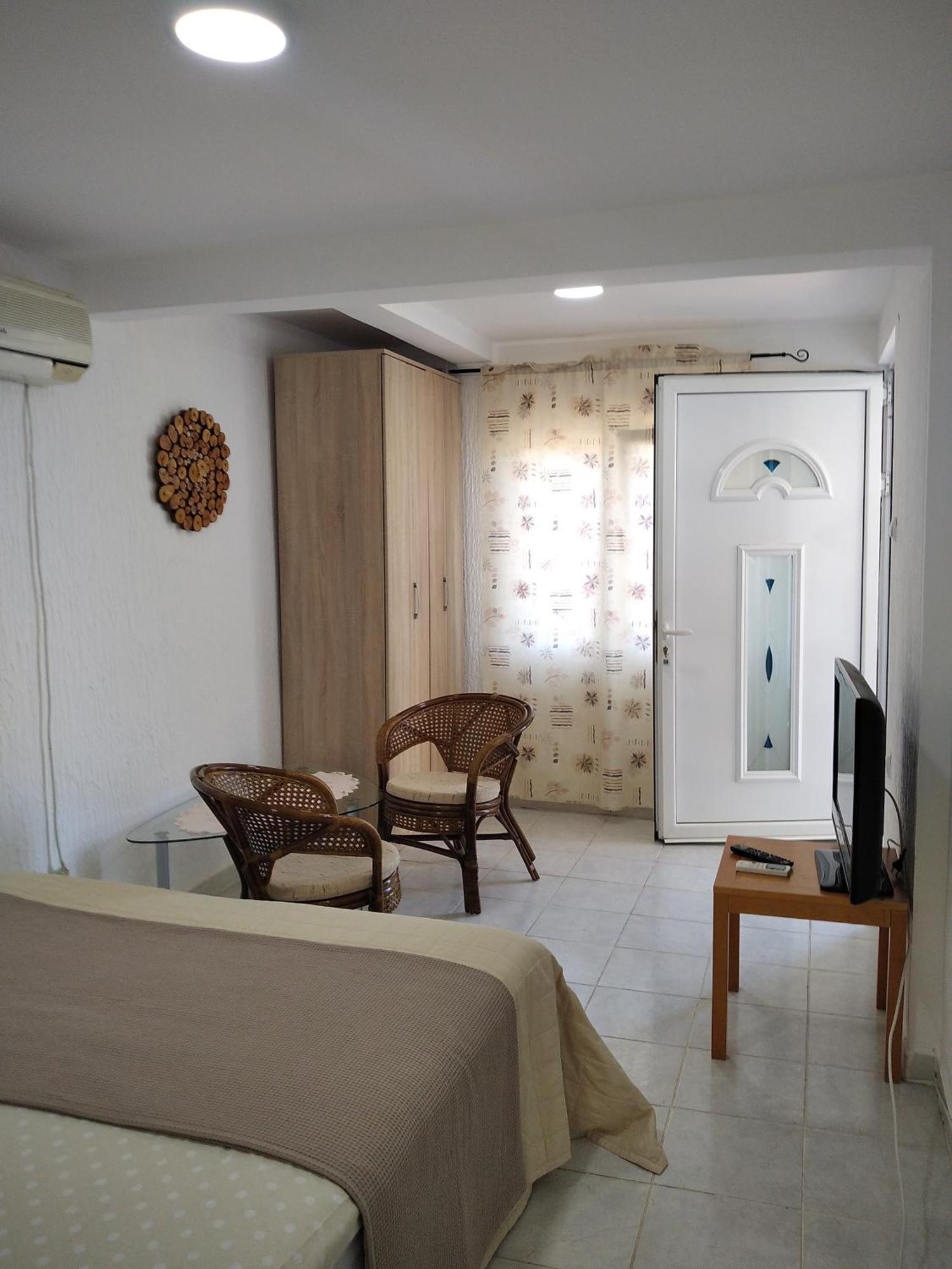 Aparttoni Dobra Voda Exteriér fotografie