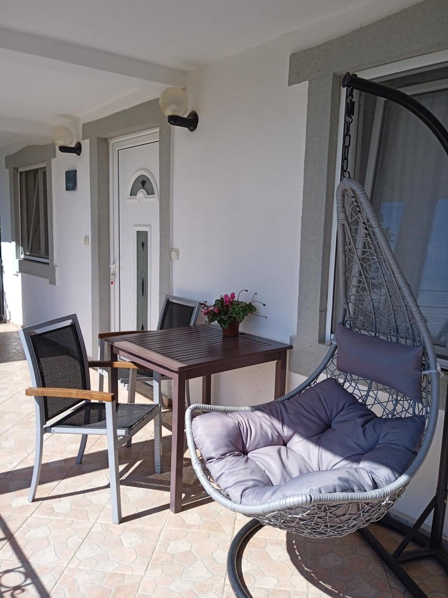 Aparttoni Dobra Voda Exteriér fotografie